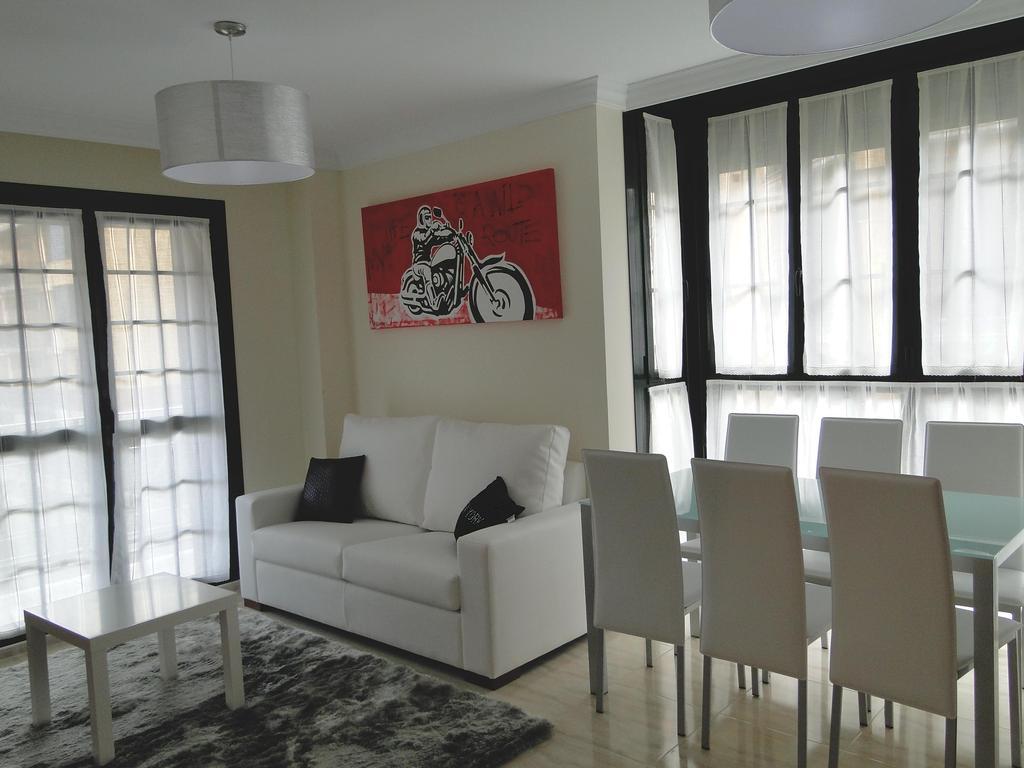 Apartamentos El Pinedo Ноха Екстериор снимка